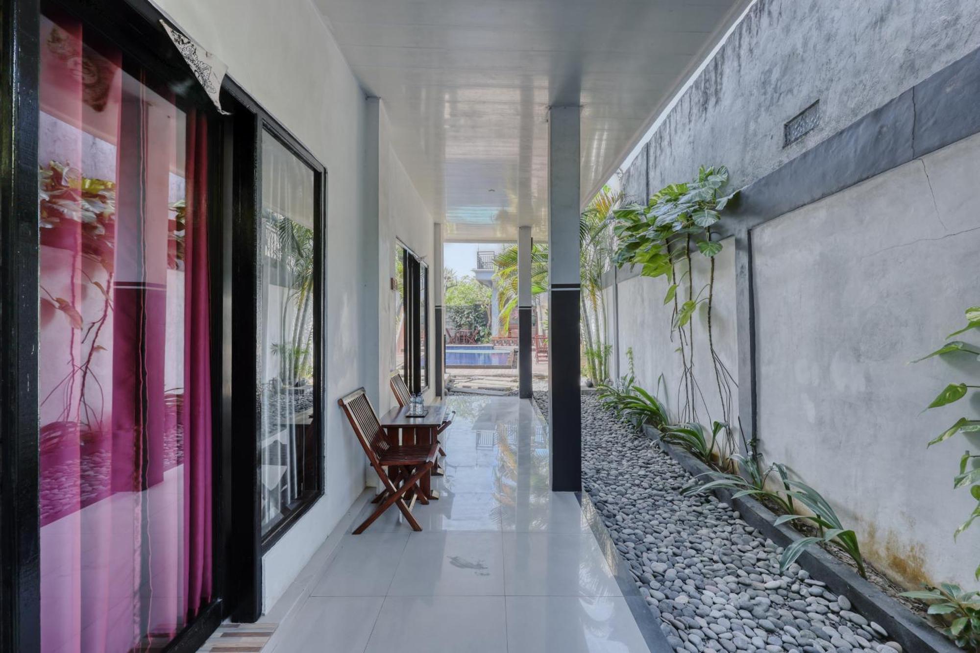 Dyou Villa Batununggul Luaran gambar